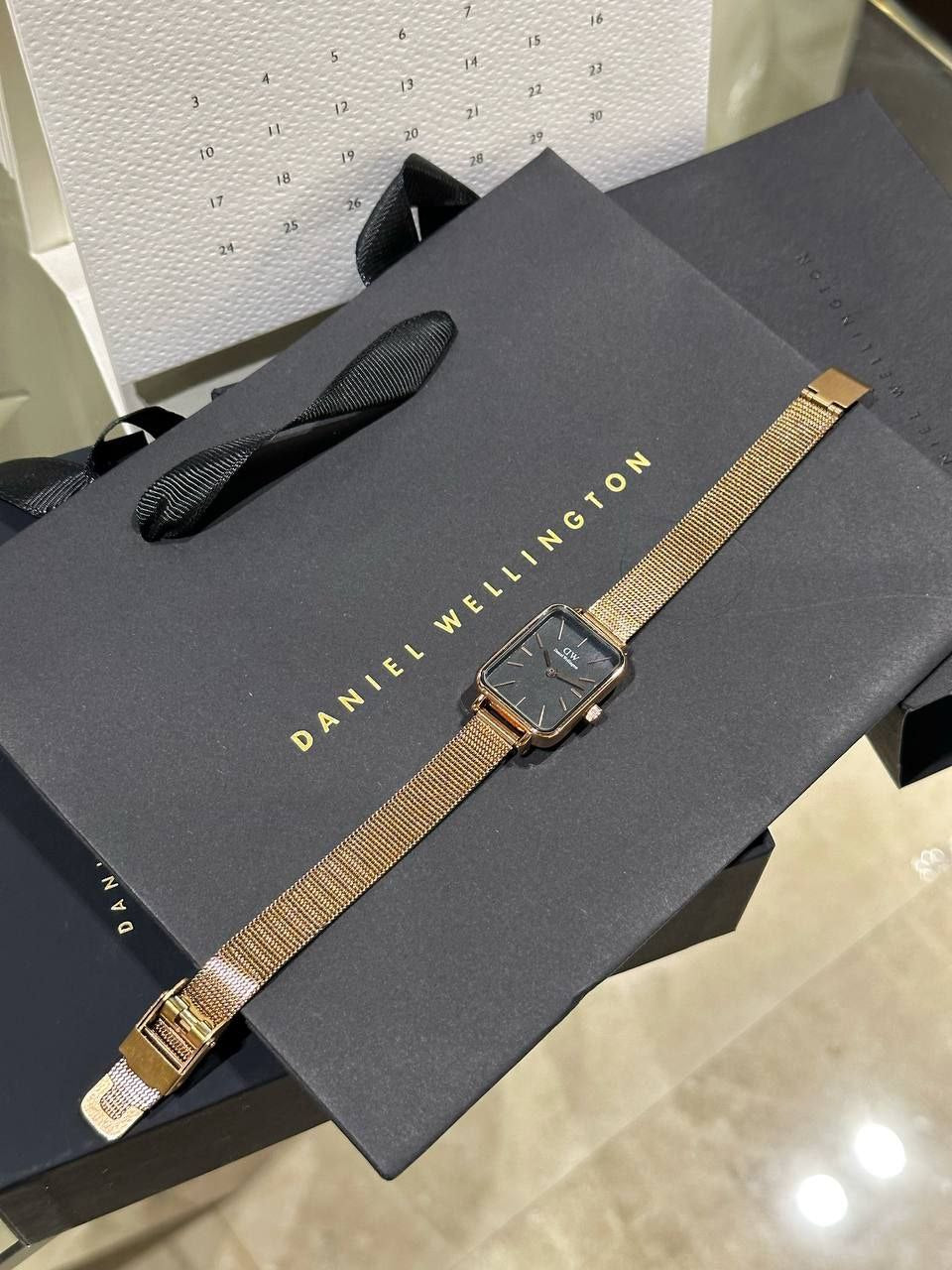 Buy Daniel Wellington Classic Petite 32mm Women's Watch - Elegant & Slim Design