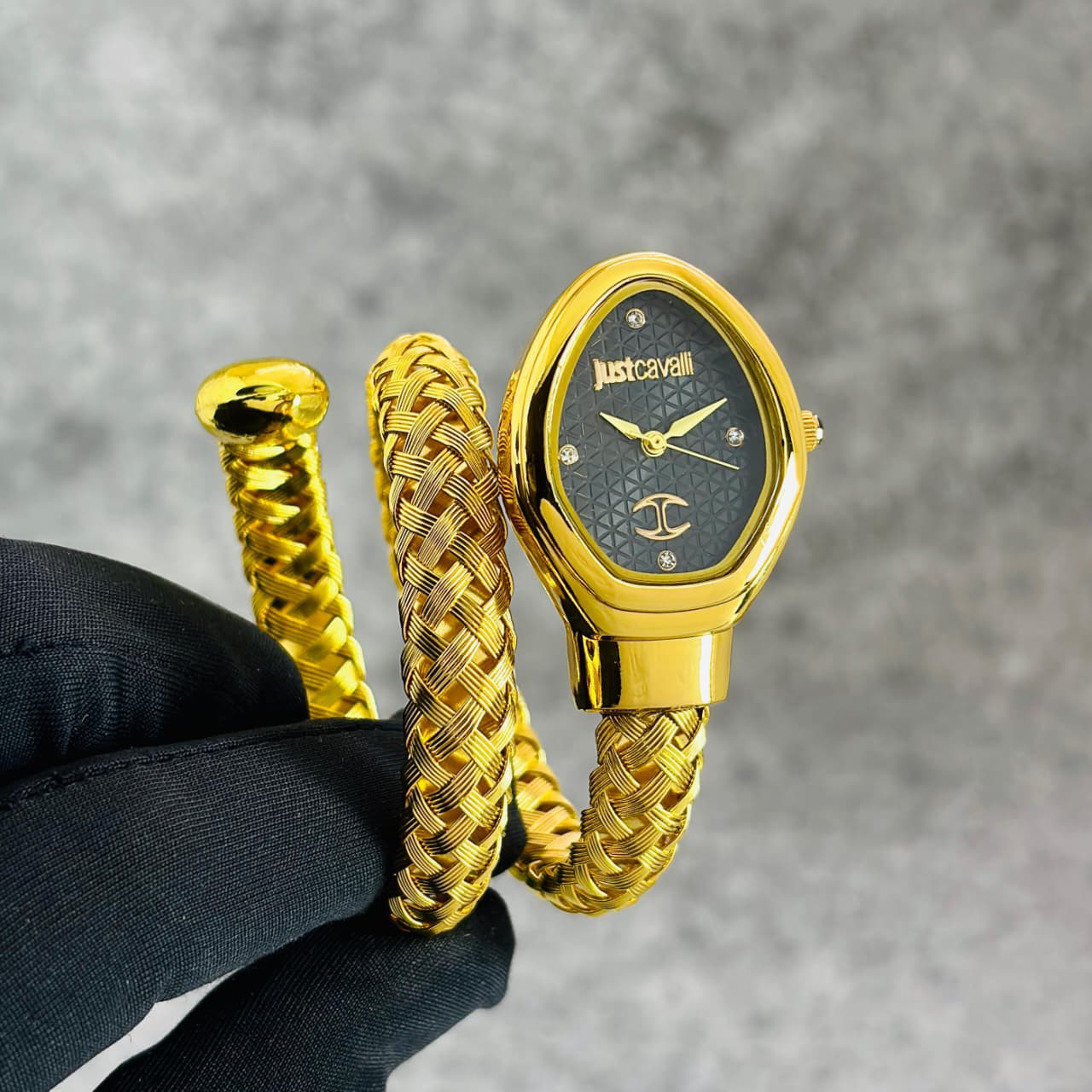 JUST CAVALLI JC1L264M0025 – ROYAL WRIST GLAMOUR FOR HER