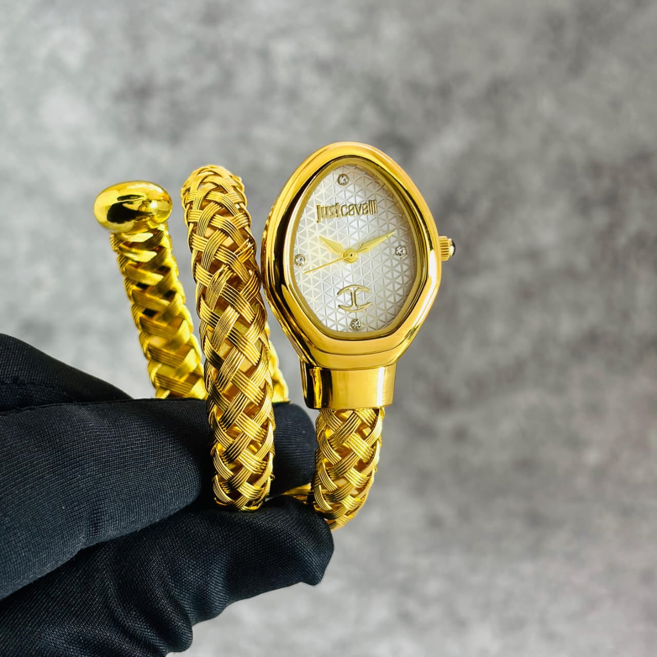 JUST CAVALLI JC1L264M0025 – ROYAL WRIST GLAMOUR FOR HER