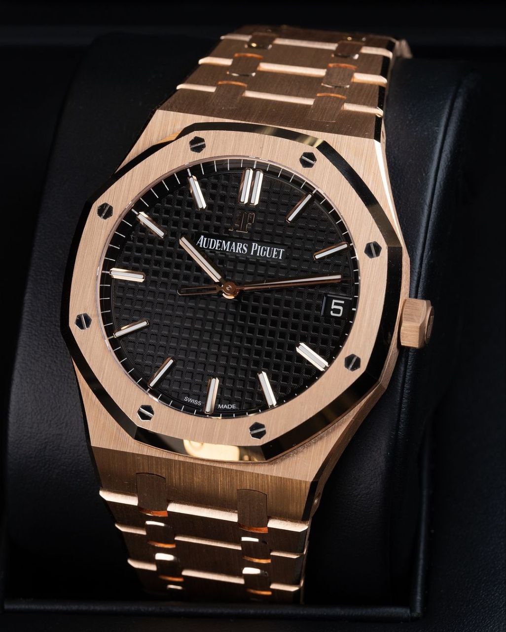 The Legendary Audemars Piguet Royal Oak 155000R