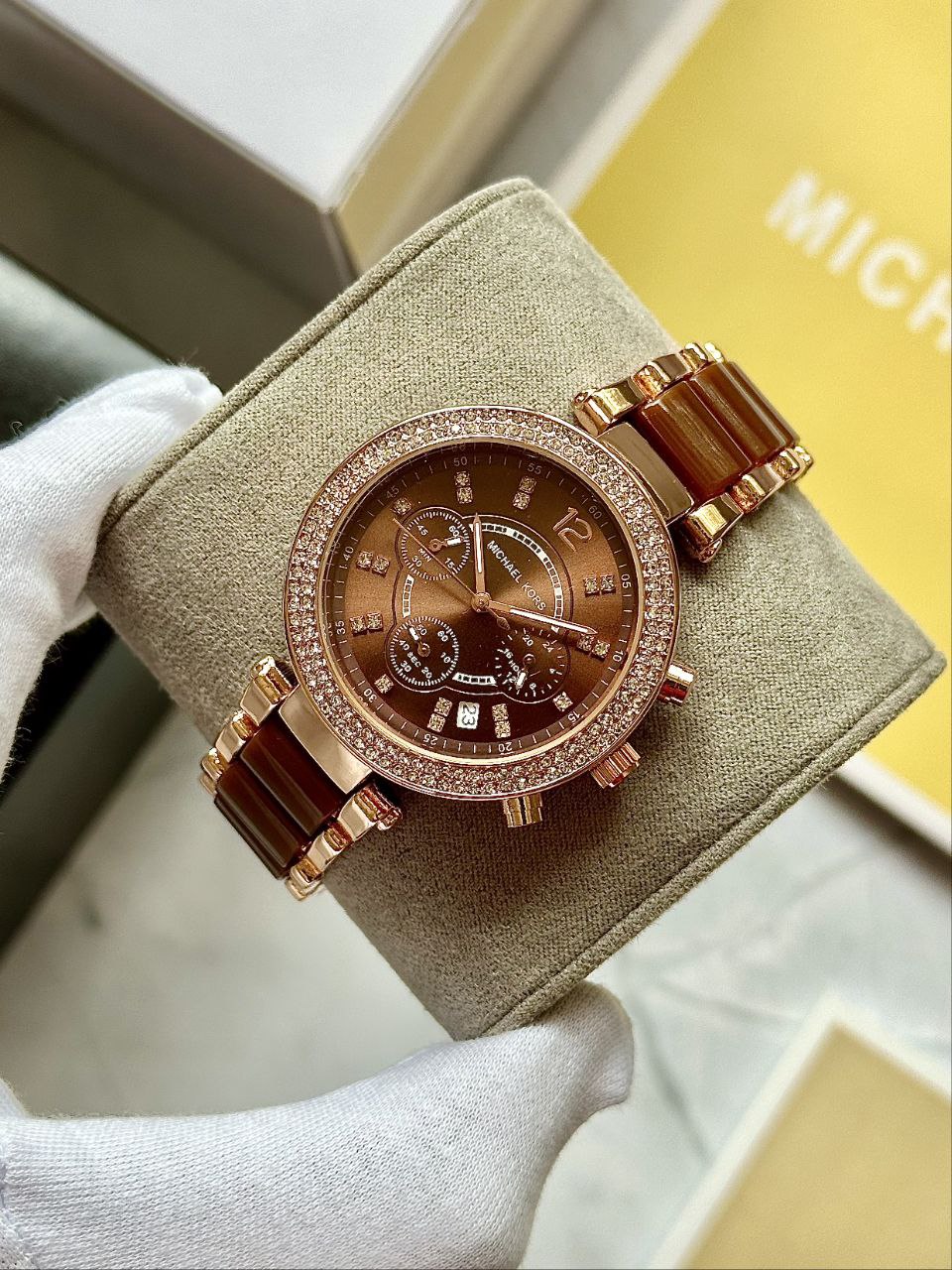 Michael Kors Luxury Brown &amp; Gold Stylish Girls Watch