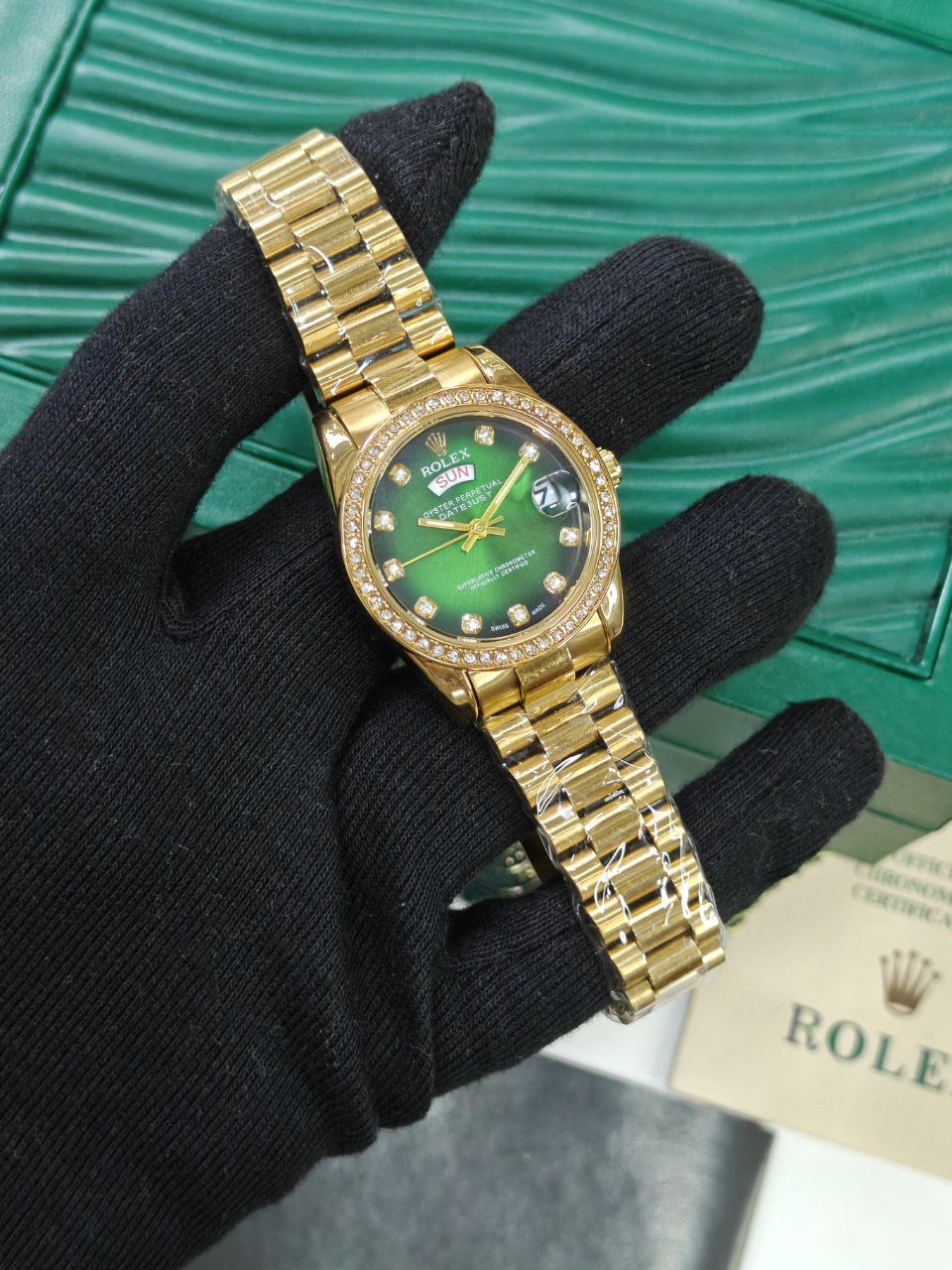 Rolex Day Date Oyster Perpetual 28mm Women's Watch – Premium Luxury with Green Diamond Dial