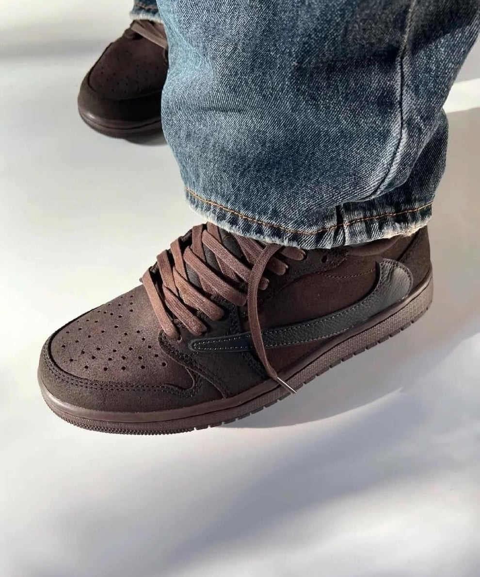 Travis Scott x Air Jordan 1 Low OG "Velvet Brown